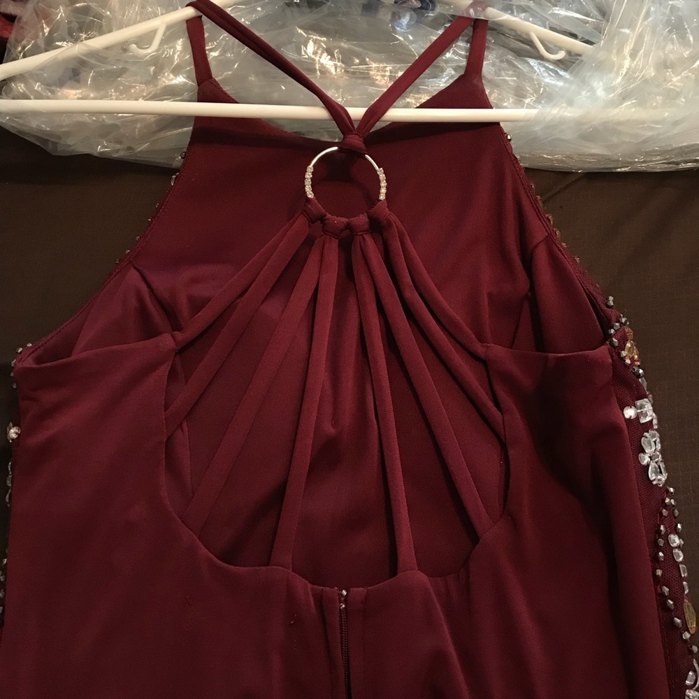 Maroon Prom Dress - Picture 4 of 4